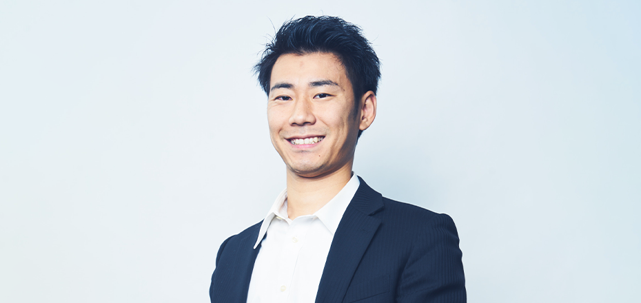 上山 友裕講師の写真