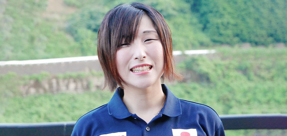 山岡 彩加講師の写真