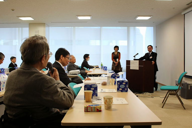 質疑応答の様子